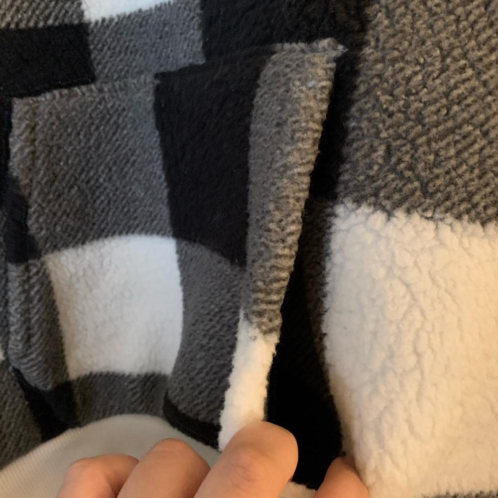 American Eagle Checkered Teddy Pullover-Nwot - image 3